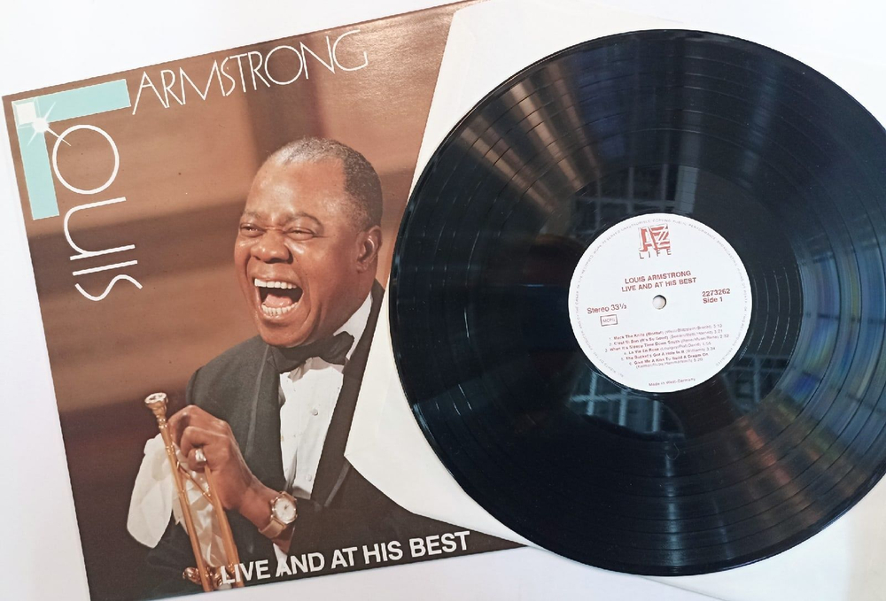 Винтажная виниловая пластинка Louis Armstrong Live And At His Best (Germany 1982)
