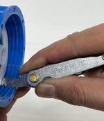 Крышка для бака автономки с обратным клапаном (универсальная), с резьбой 60 x 3.0 мм, цвет синий (1 шт)