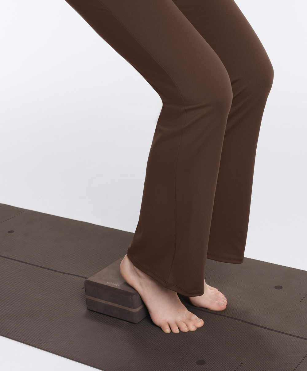 OYSHO Брюки клеш с высокой посадкой Flare Comfortlux High Rise, коричневый