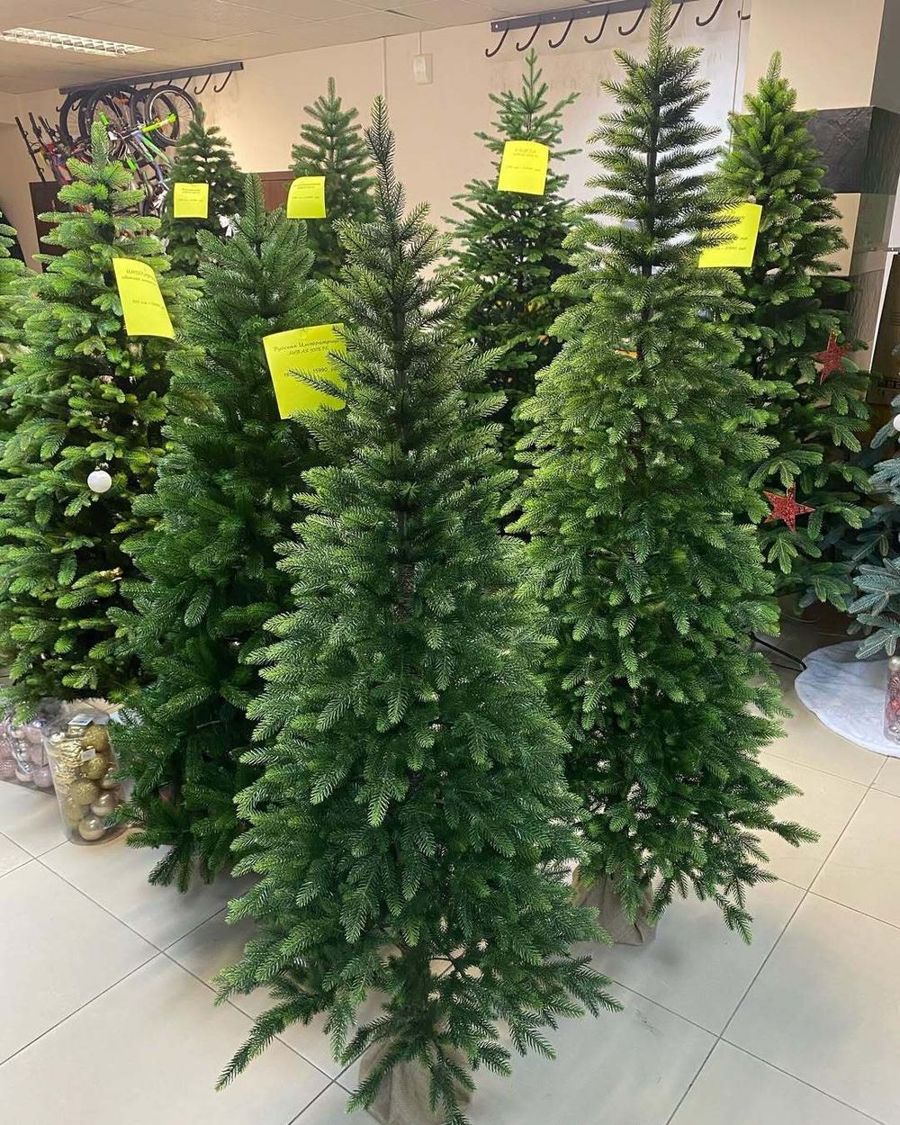 Искусственная елка на ножке «Николь» (Литая хвоя) от 1,8 м до 2,1 м