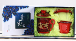 242019.2 Кружка "Дракон красный" В ПОДАРОЧНОЙ КОРОБКЕ, фарфор