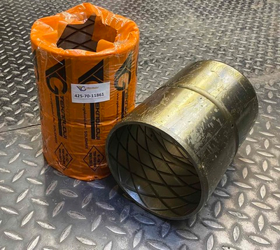 Втулка 425-70-11861