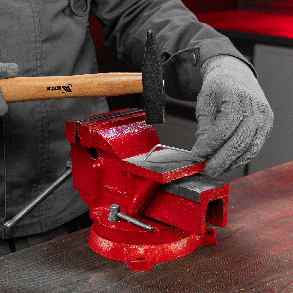 Тиски слесарные, 100 мм, поворотные, с наковальней Matrix