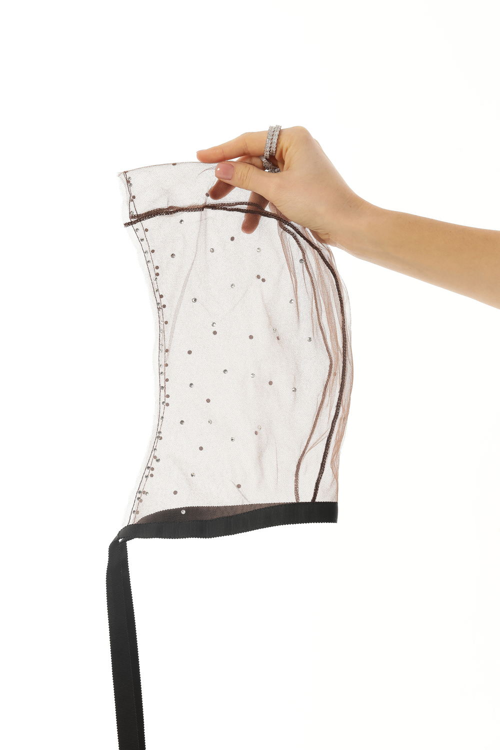 Чепчик с камнями