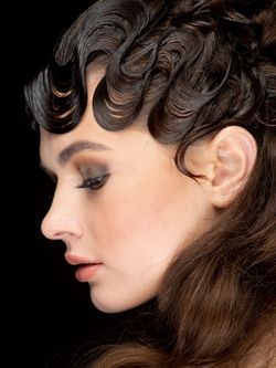 Гель для укладки волос с сильной фиксацией STYLING GEL STRONG