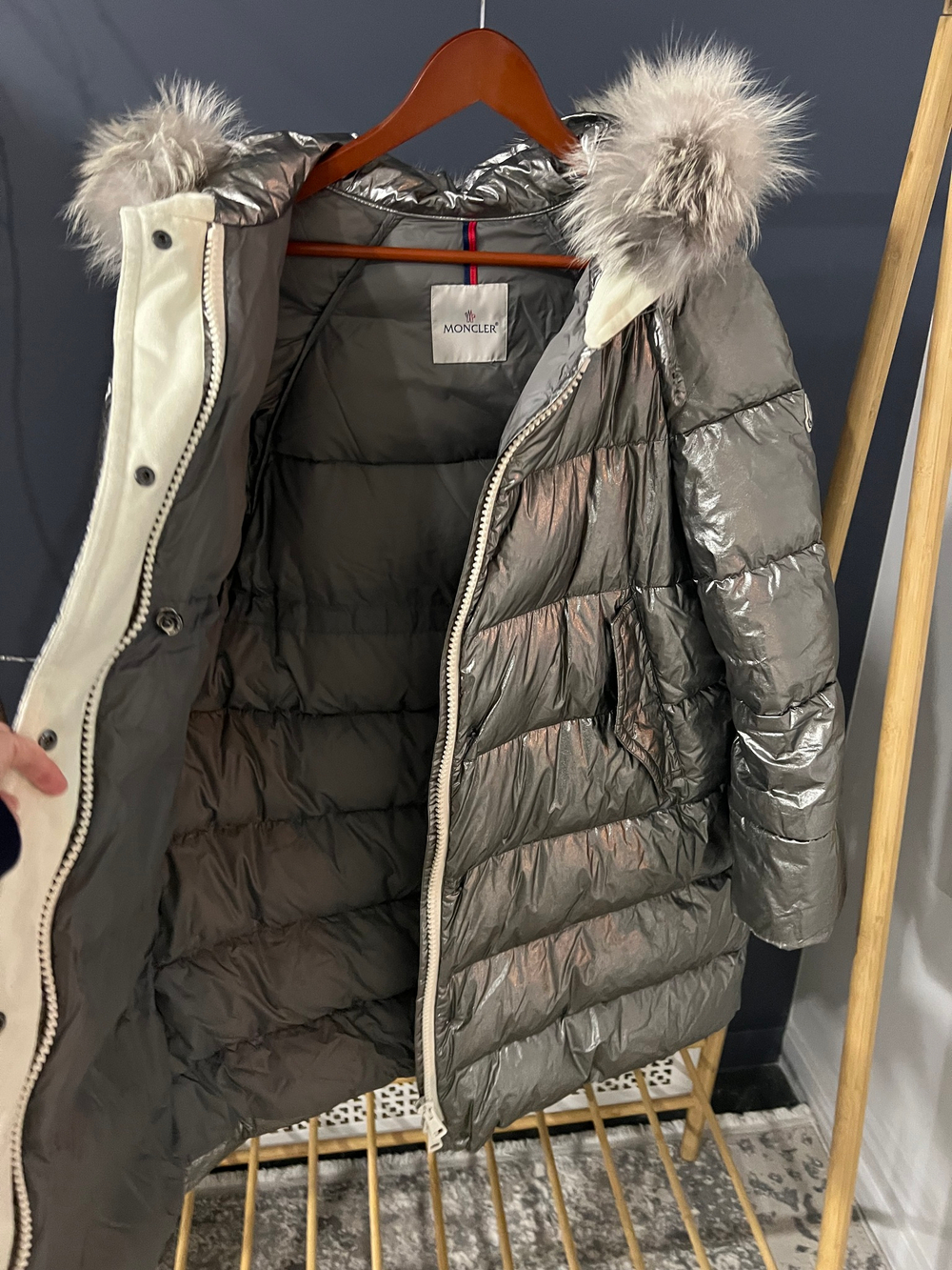 Новая пуховая куртка Moncler, L, оригинал
