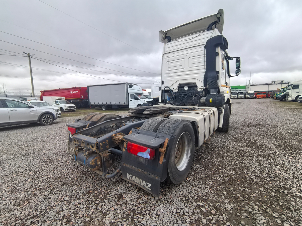 КамАЗ М1840 4x2 Седельный тягач 5490-S5 (Дизельный, 12,0 л, 401 л.с., МТ)