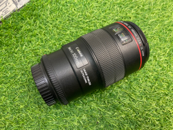 Canon EF 100mm 2.8L Macro IS USM