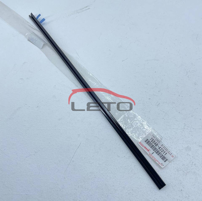 Уплотнитель лобового стекла 75548-42011 7554842011