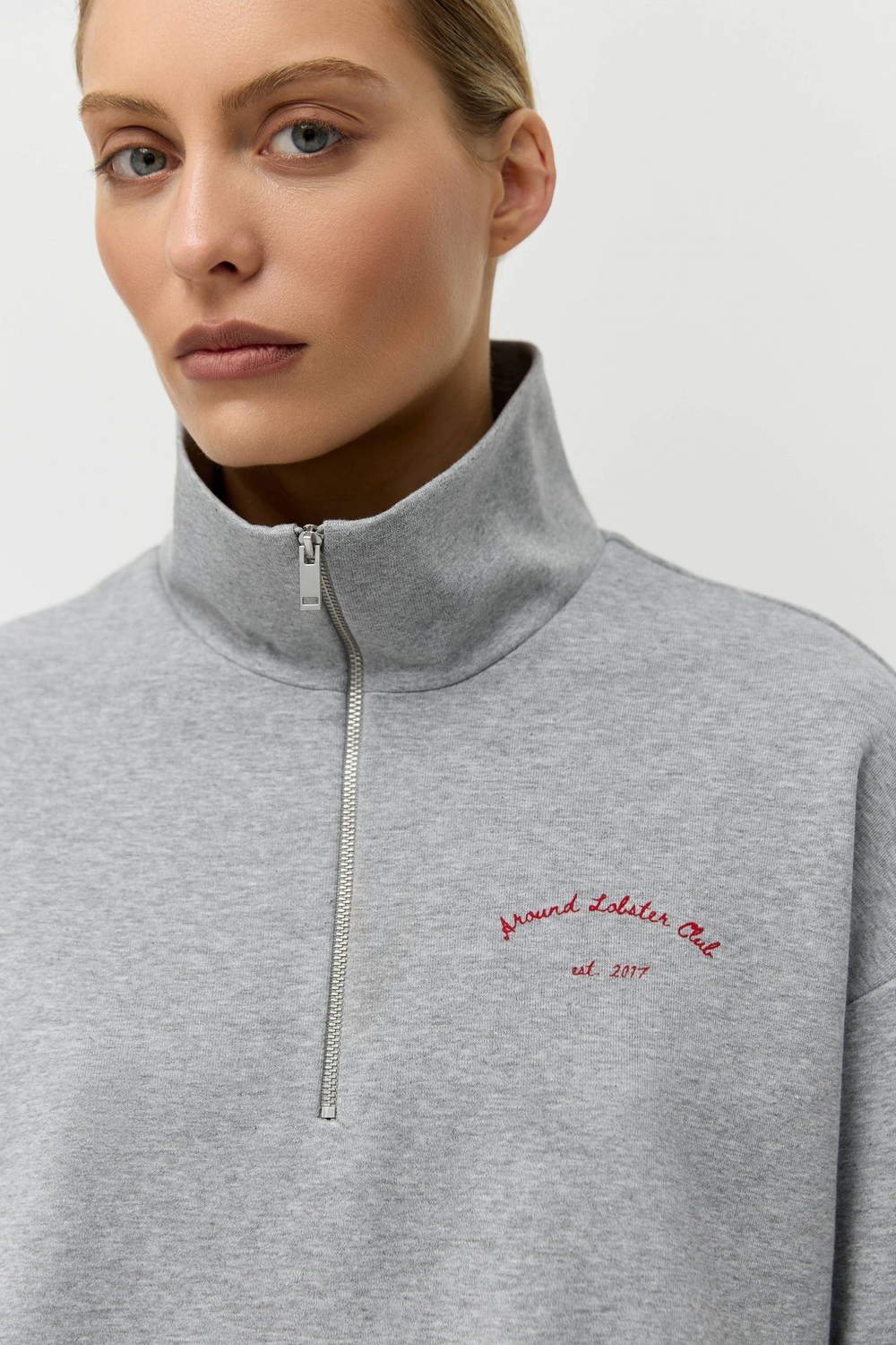 Свитшот Around Lobster Club