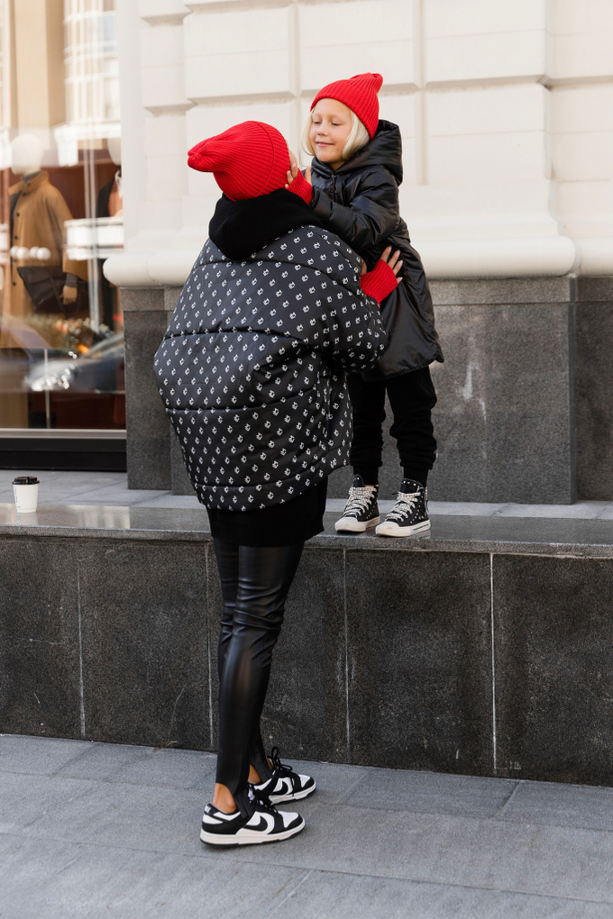 Куртка детская с капюшоном черная