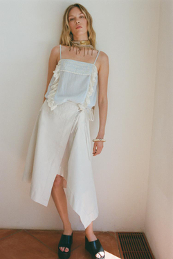 ZARA ТОП С ВЫШИВКОЙ НА БРЕТЕЛЯХ, СИНИЙ