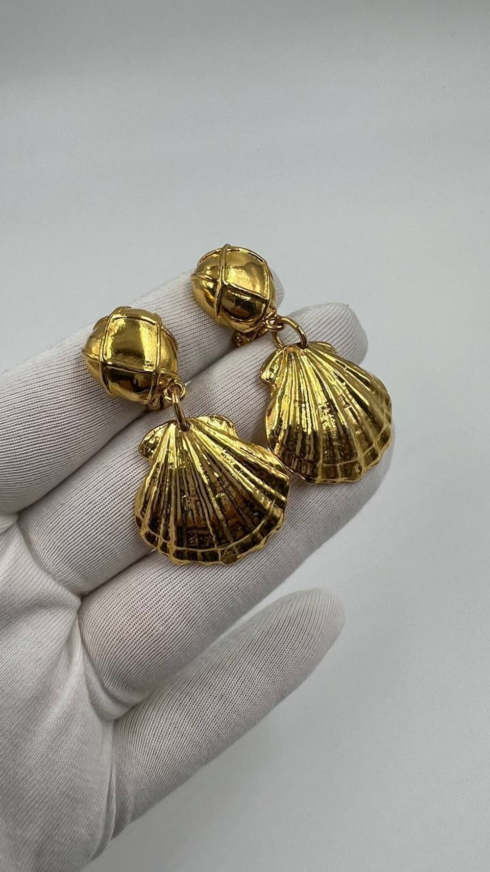 Клипсы с подвесками в виде ракушек Kenzo