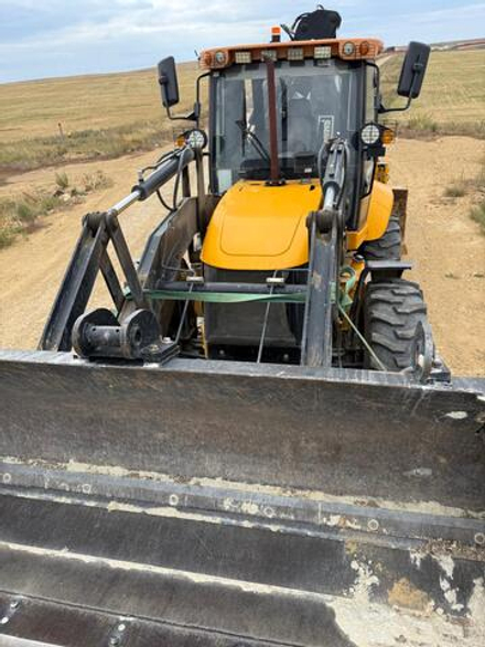 SHANMON 388 Экскаватор-погрузчик 388 (Дизельный, 4,8 л, 102 л.с., АТ)