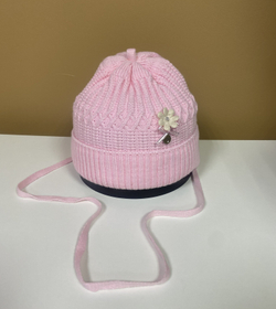 Шапка "Milli" на девочку вязаная на х/б подкладке на завязках, размер 42-44, цвета в ассорт.