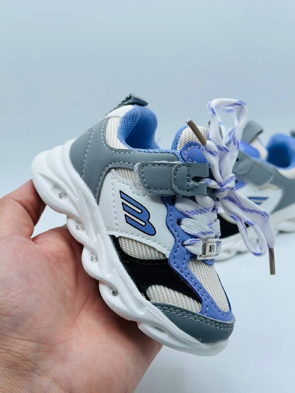 Детские светящиеся кроссовки Balenciaga