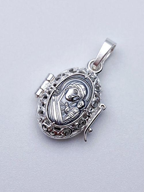 Ладанка из серебра/Казанская БМ/Матрона/Семистрел