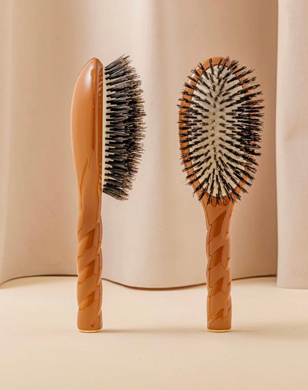 La Bonne Brosse Массажная расческа для волос N 01 Universal Hair Care Brush - Emerald Green