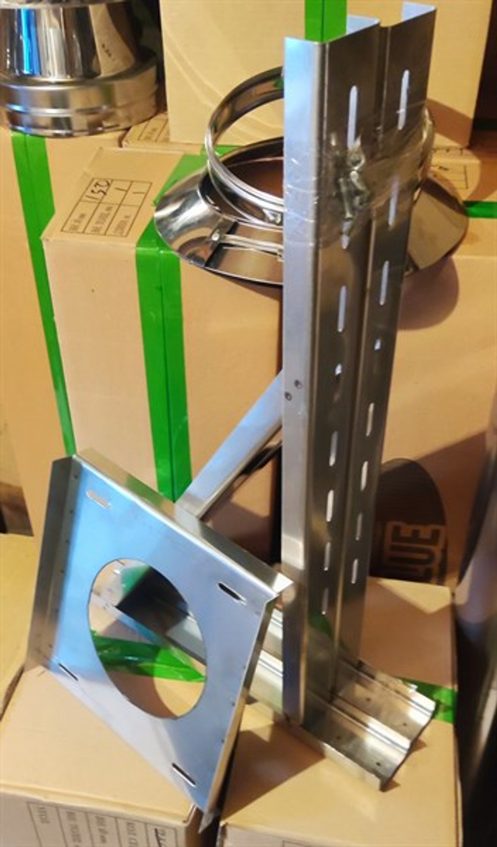 Опора тройника L-700 мм. нерж. (AISI 430/1 мм), ECOFLUE