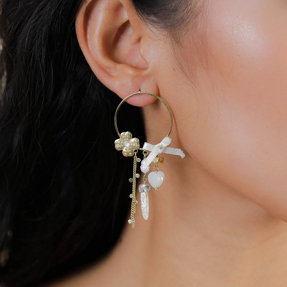 Серьги Franck Herval, Bianca, с перламутром, жемчугом, розовой раковиной, горным хрусталем и стразам