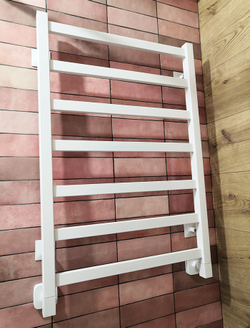Quadro-1 EQ1 50x30 см Полотенцесушитель электрический