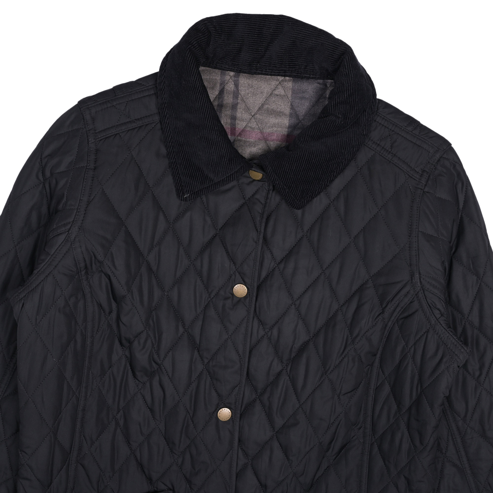 Черная женская стеганная куртка Barbour с узнаваемой клеткой на подкладе, S