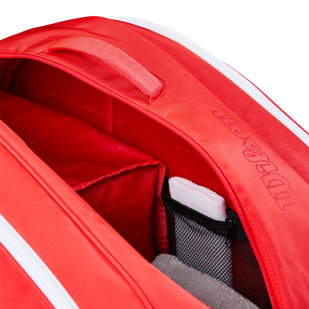 Сумка для падел Wilson Red Padel Tour 2025, термокарманы и вентиляция