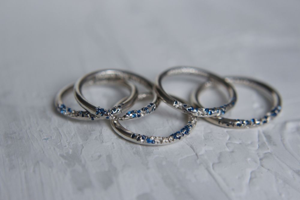 Кольцо вплавленные, синие