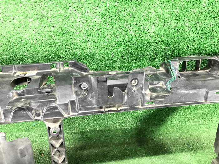 Телевизор Ford Fiesta 6 (2012-2019)