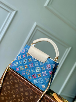 Louis Vuitton Capucines BB