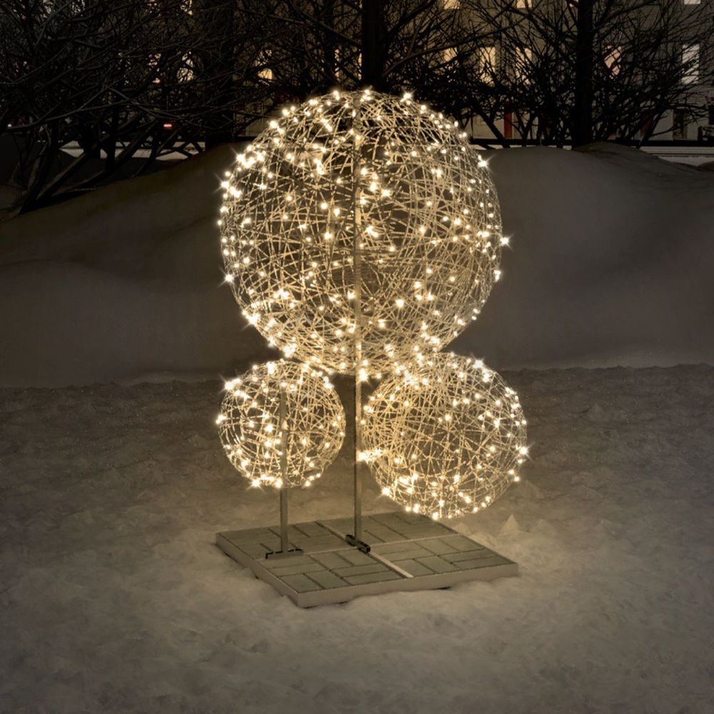 Композиция "светодиодные шары из ровинга"