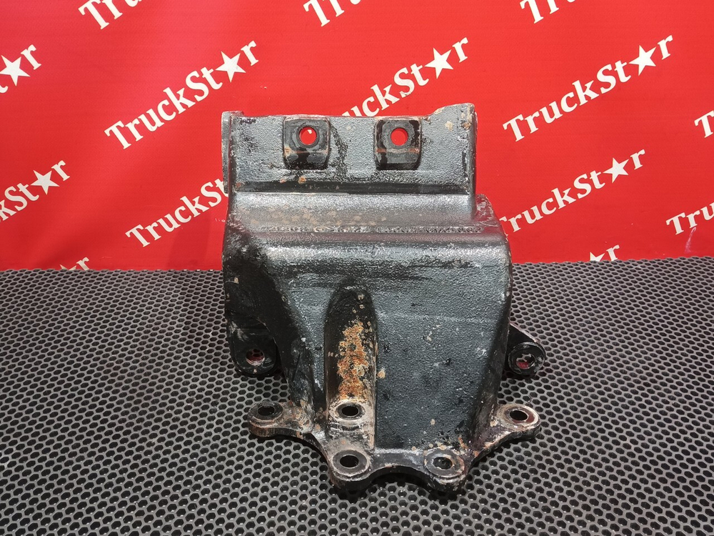 Кронштейн рессоры передней правый 2023г.