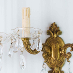 Пара изысканных настенных бра с хрустальными подвесками в стиле Людовика XV