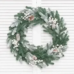 Рождественский венок Амелия заснеженный с декором 60 см., 100% литая хвоя, ЕлкиТорг (52074)