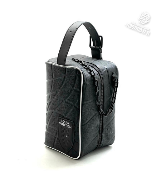 Несессер Louis Vuitton Dopp Kit