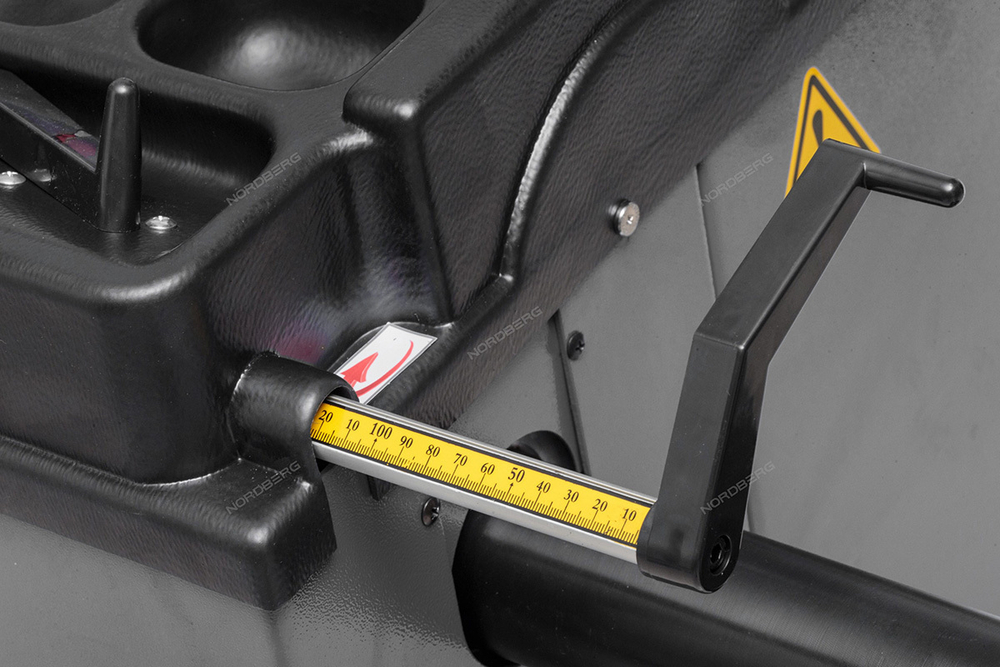 NORDBERG (4524C(G)) Станок балансировочный с ручным вводом параметров, серый