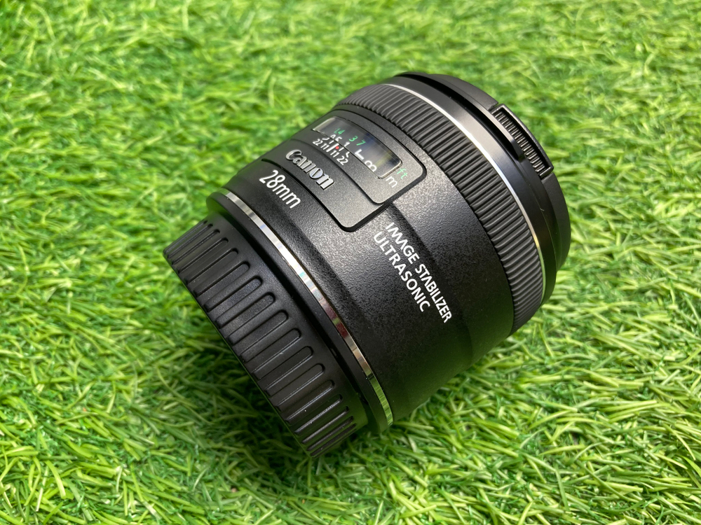 Canon EF 28mm 2.8 IS USM