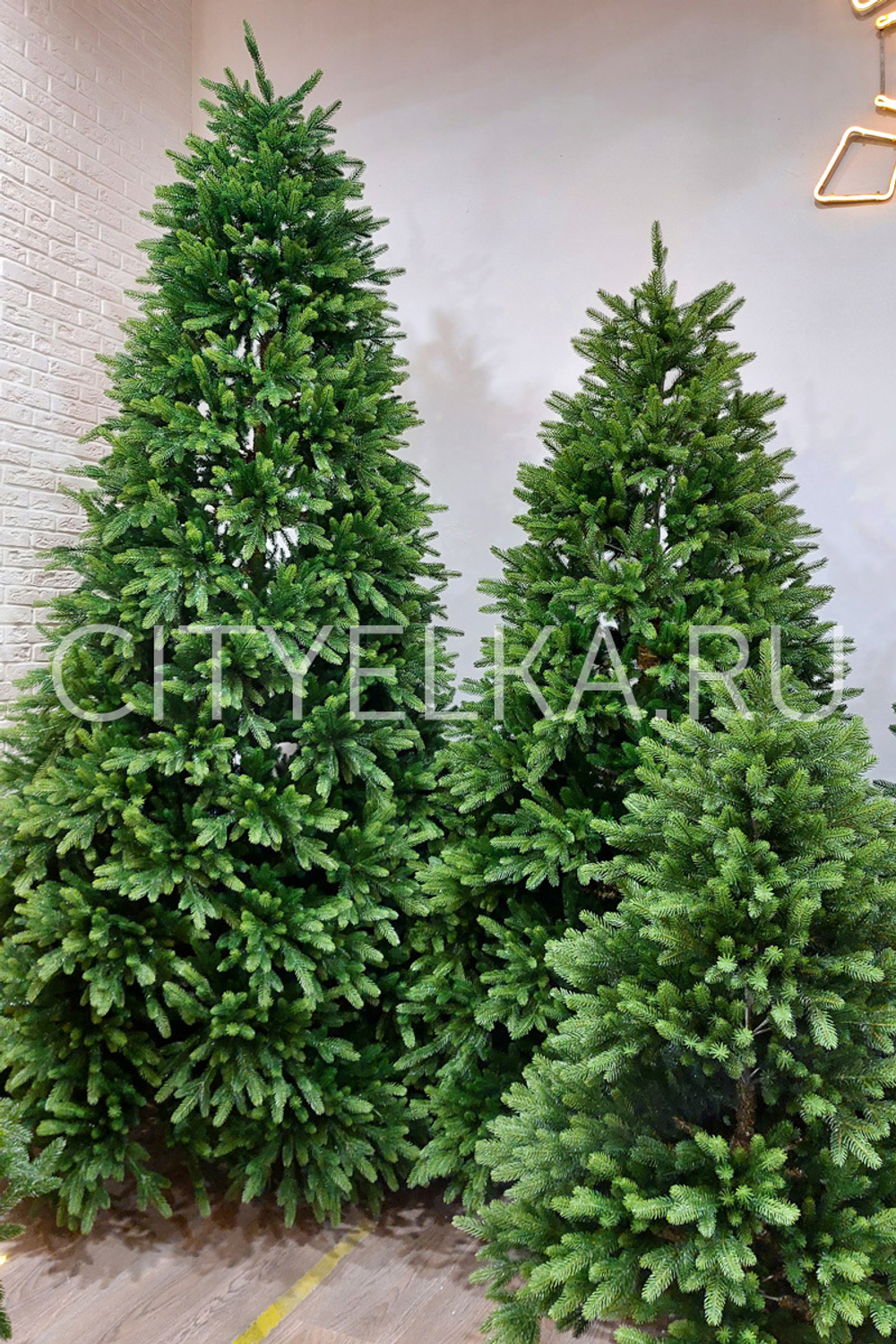 Ель искусственная интерьерная "Юлия"