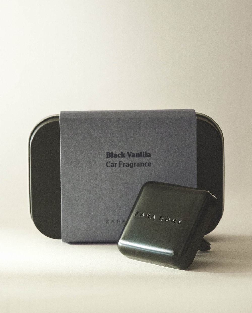 ZARA HOME АВТОМОБИЛЬНЫЙ ОСВЕЖИТЕЛЬ ВОЗДУХА, ЧЕРНАЯ ВАНИЛЬ