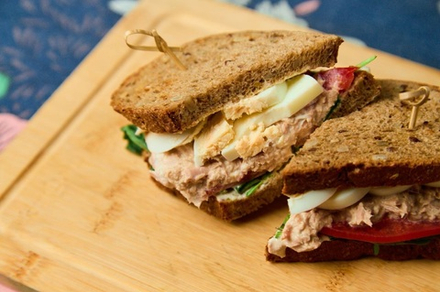 СЭНДВИЧ С ТУНЦОМ (280г)