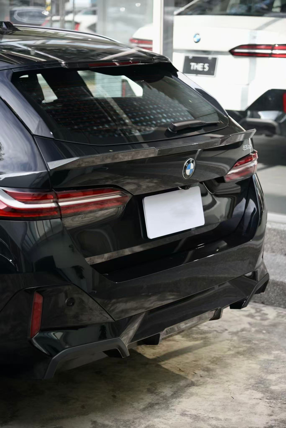 Карбоновый спойлер на крышку багажника для BMW M5 G99 2024+ БМВ тюнинг