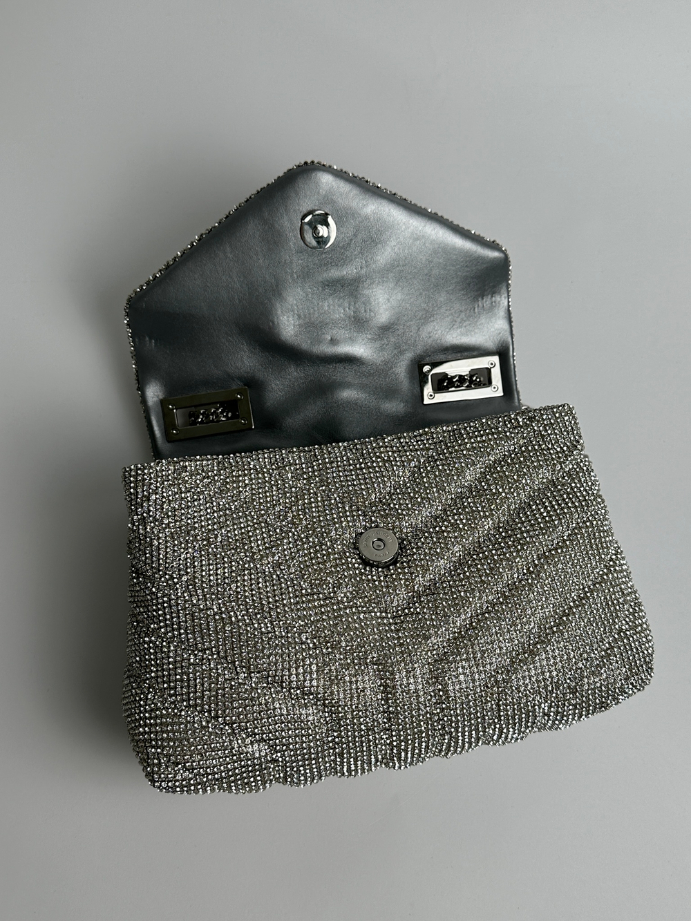 Сумка Saint Laurent Loulou Small crystal shoulder bag