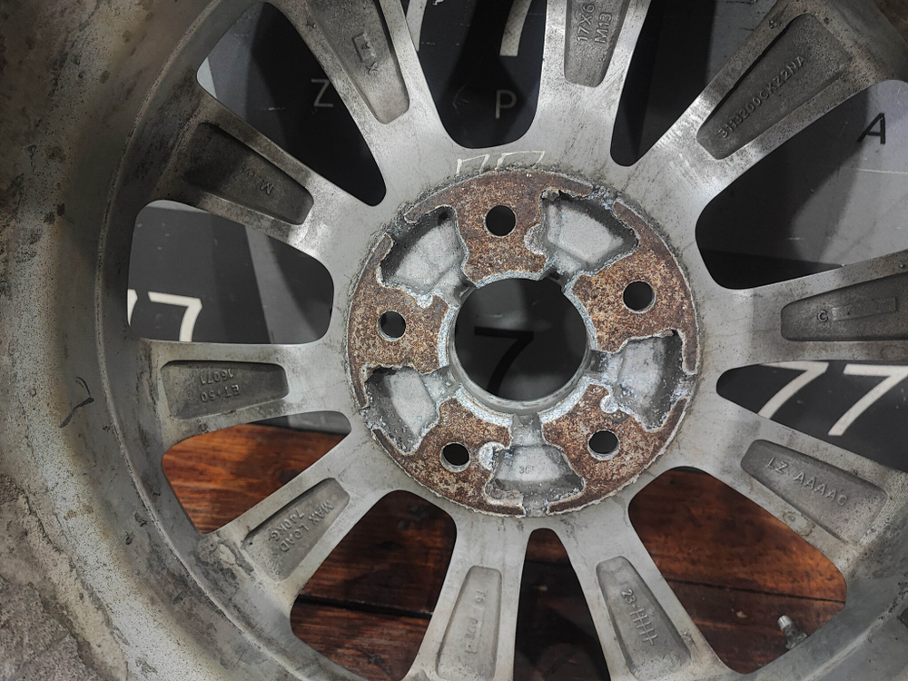 Диск колесный литой R17 Haval M6 2 21-нв Б/У Оригинал 3113200CKZ2NA