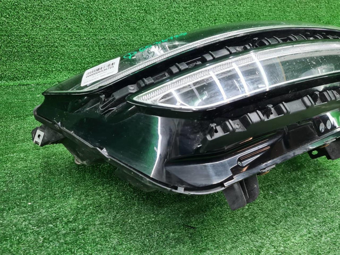 Фара правая Genesis GV70 (2020-н.в.) LED