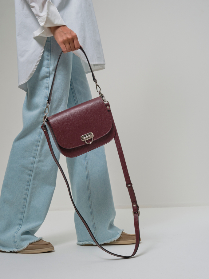 Сумка кожаная кросс-боди бордовая