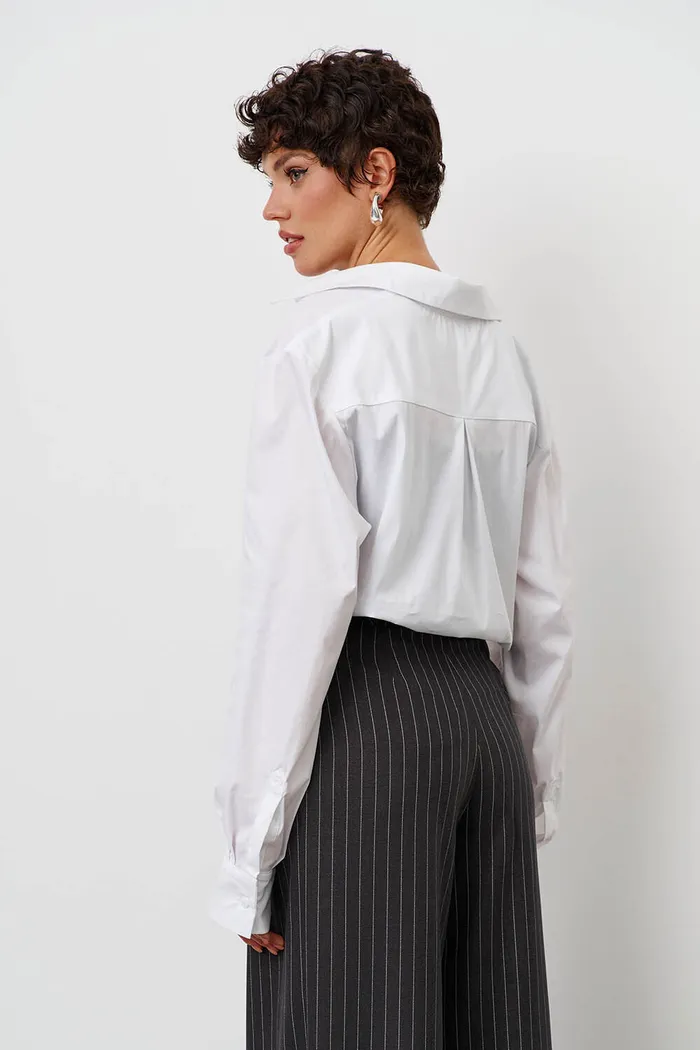 Брюки с защипами в полоску темно-серого цвета