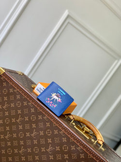 Louis Vuitton Slender