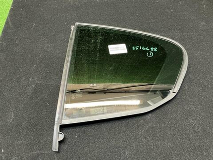 Форточка двери задняя левая BMW 5er G30 (17-23)