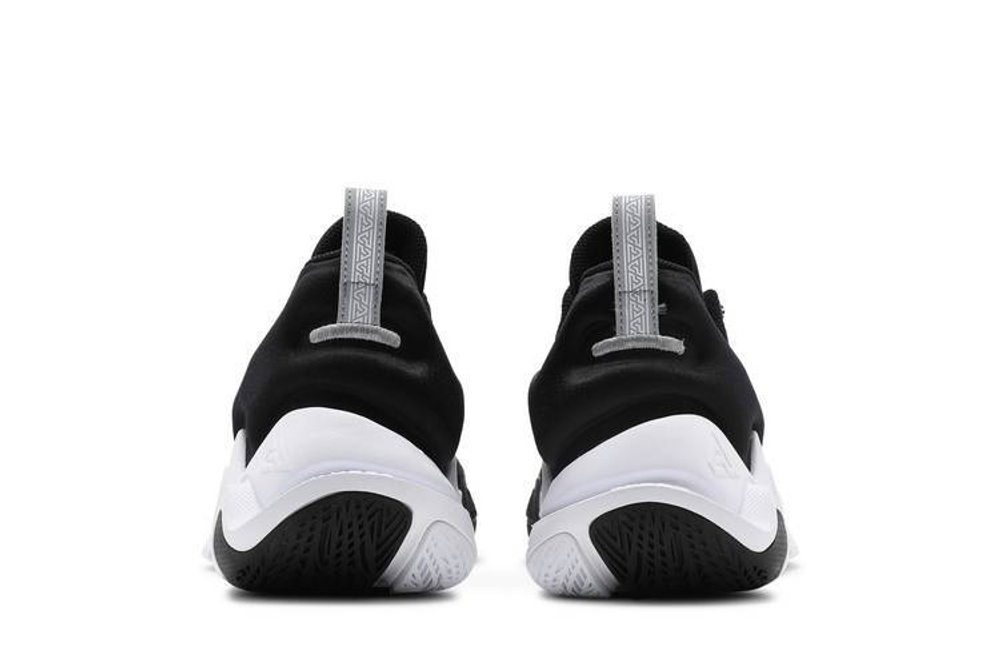Кроссовки Nike Giannis Immortality