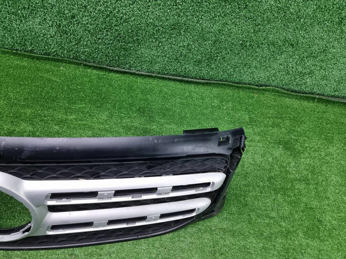 Решетка радиатора Mercedes GLB X247 (2019-2023)